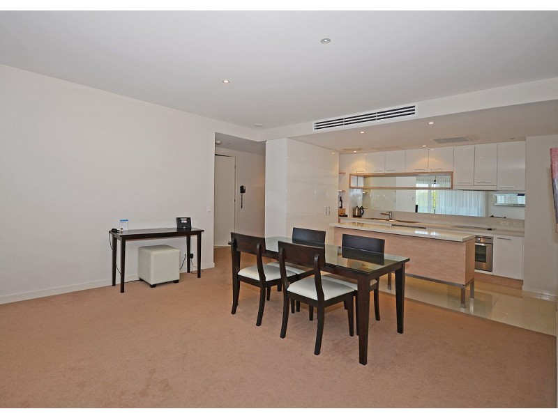 402/468 Esplanade, Torquay QLD 4655