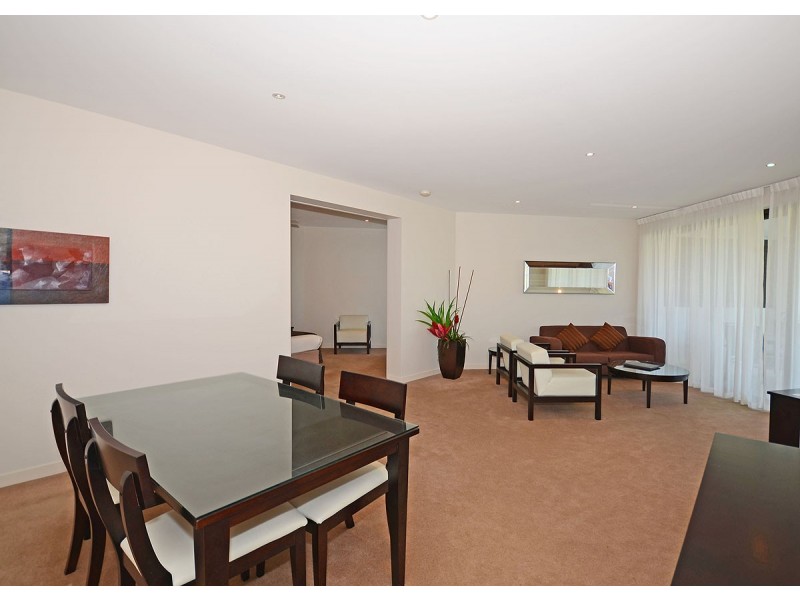 402/468 Esplanade, Torquay QLD 4655