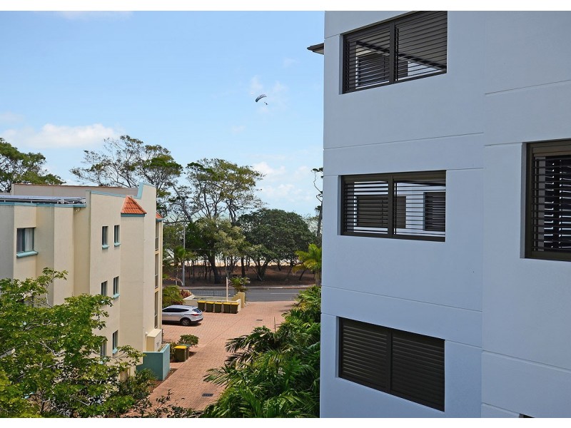 402/468 Esplanade, Torquay QLD 4655