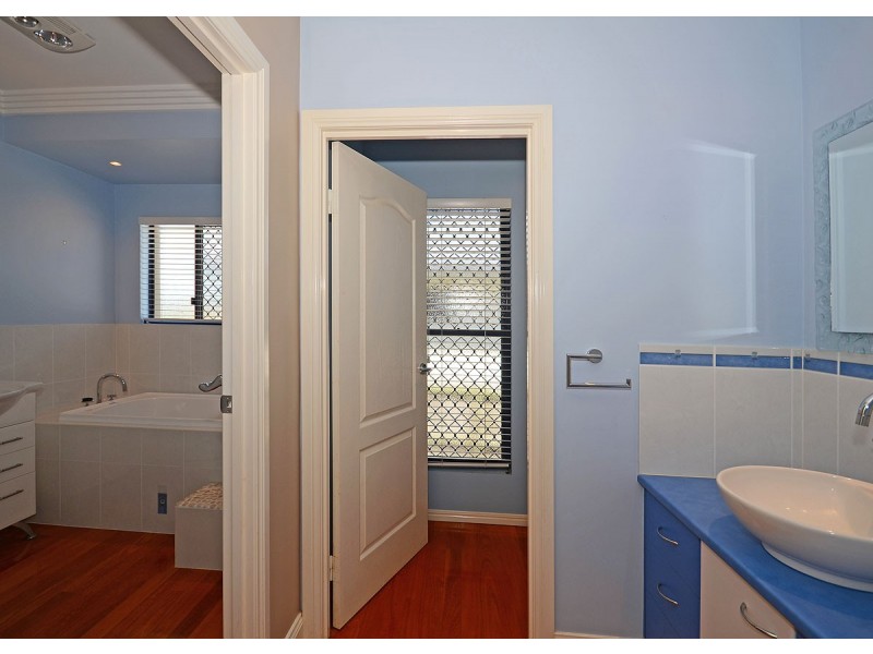 51 Gundesen Drive, Urraween QLD 4655