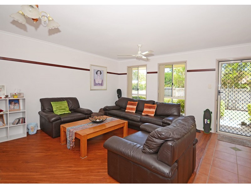 5 Coast Bay Close, Point Vernon QLD 4655