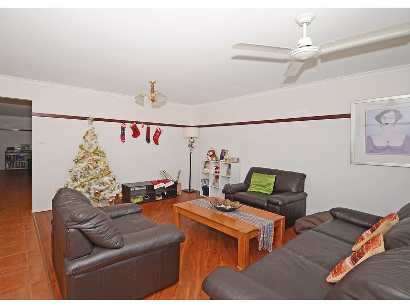 5 Coast Bay Close, Point Vernon QLD 4655