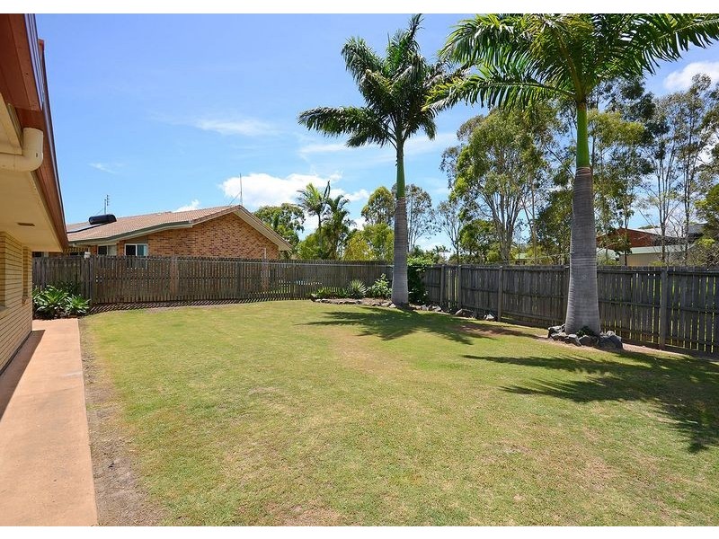 5 Coast Bay Close, Point Vernon QLD 4655