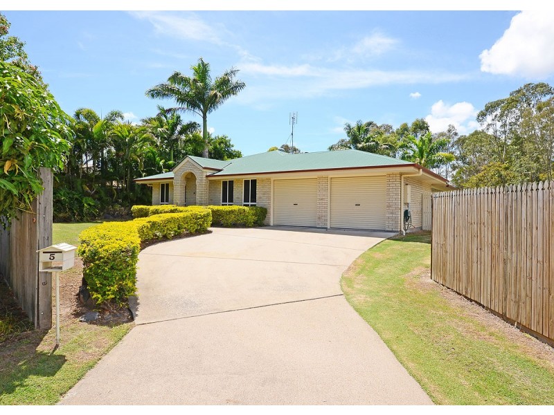 5 Coast Bay Close, Point Vernon QLD 4655