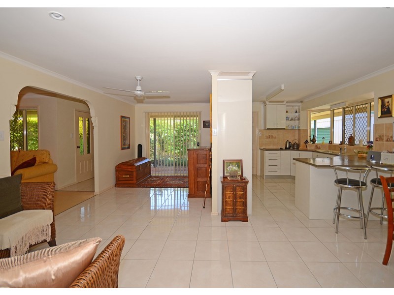 11 Parkway Drive, Scarness QLD 4655