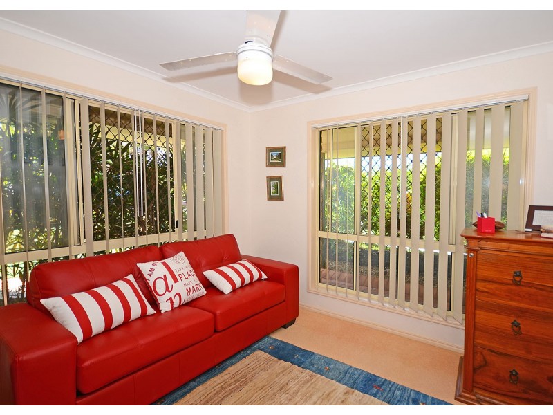 11 Parkway Drive, Scarness QLD 4655