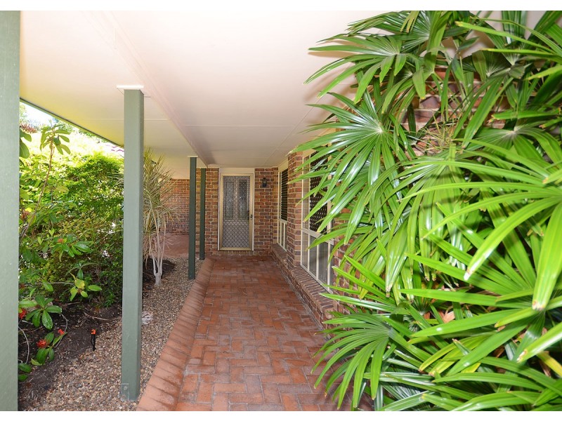 11 Parkway Drive, Scarness QLD 4655