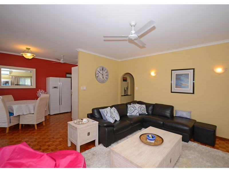 9/81 Miller Street, Urangan QLD 4655