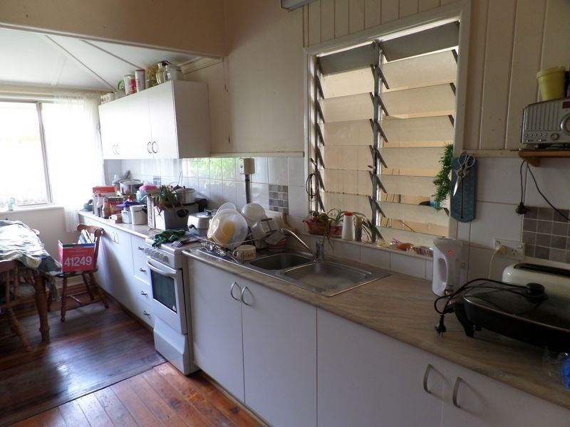 92 Bideford Street, Torquay QLD 4655