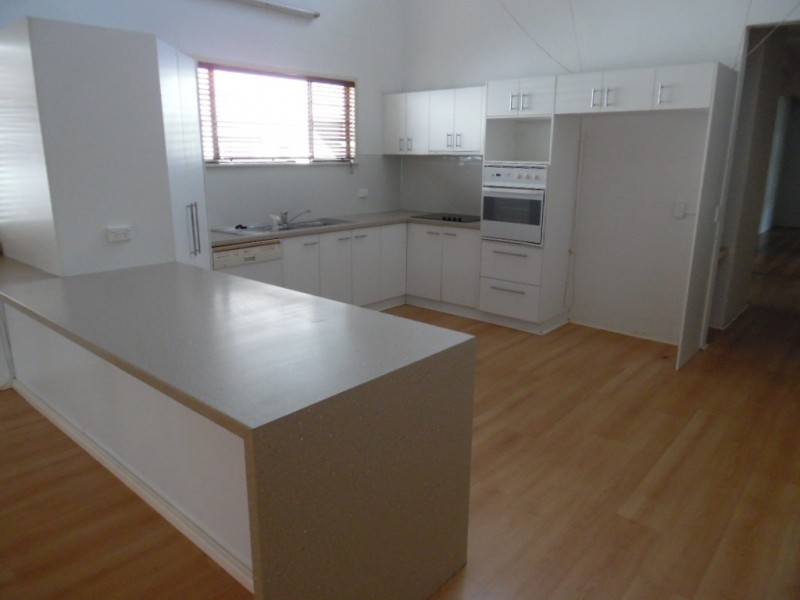 35 Truro Street, Torquay QLD 4655