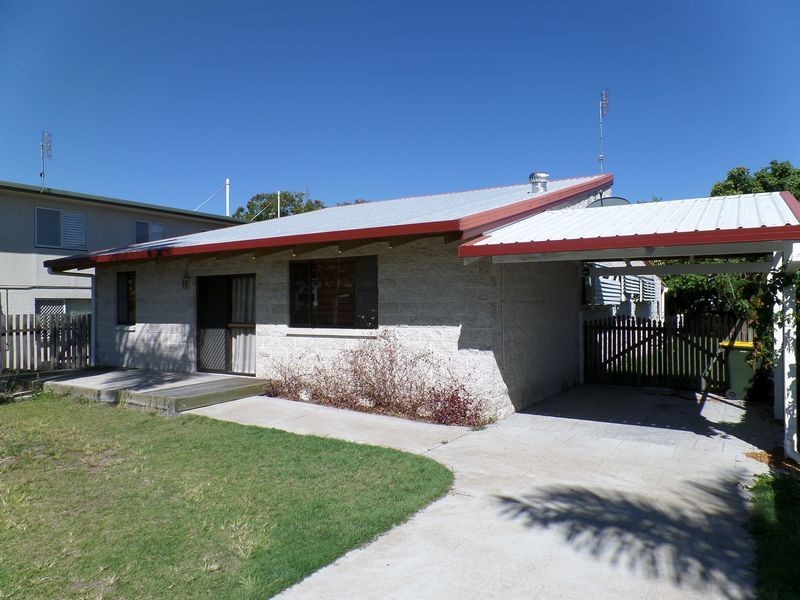 35 Truro Street, Torquay QLD 4655