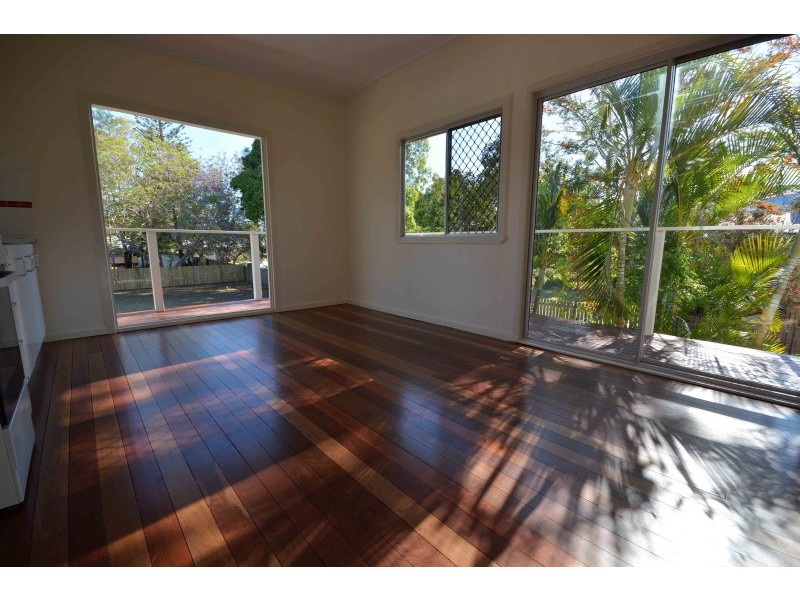 545 Charlton Esplanade, Urangan QLD 4655