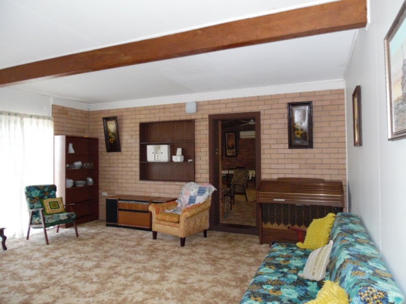 14 Kurrajong Crescent, Point Vernon QLD 4655