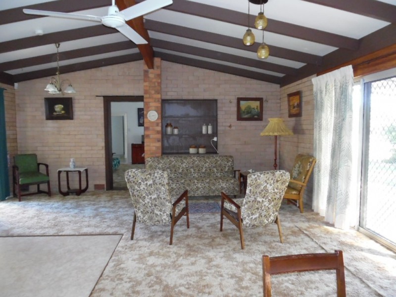 14 Kurrajong Crescent, Point Vernon QLD 4655