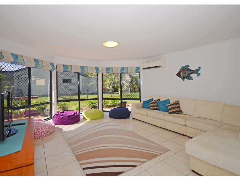 19 Beacon Road, Booral QLD 4655