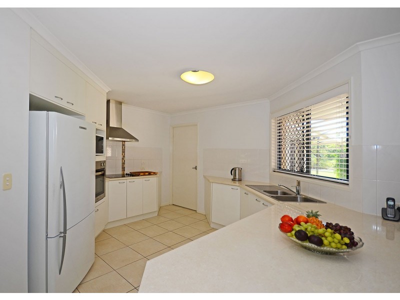 19 Beacon Road, Booral QLD 4655