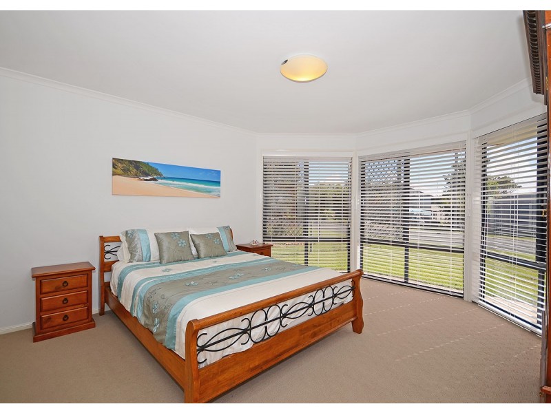 19 Beacon Road, Booral QLD 4655