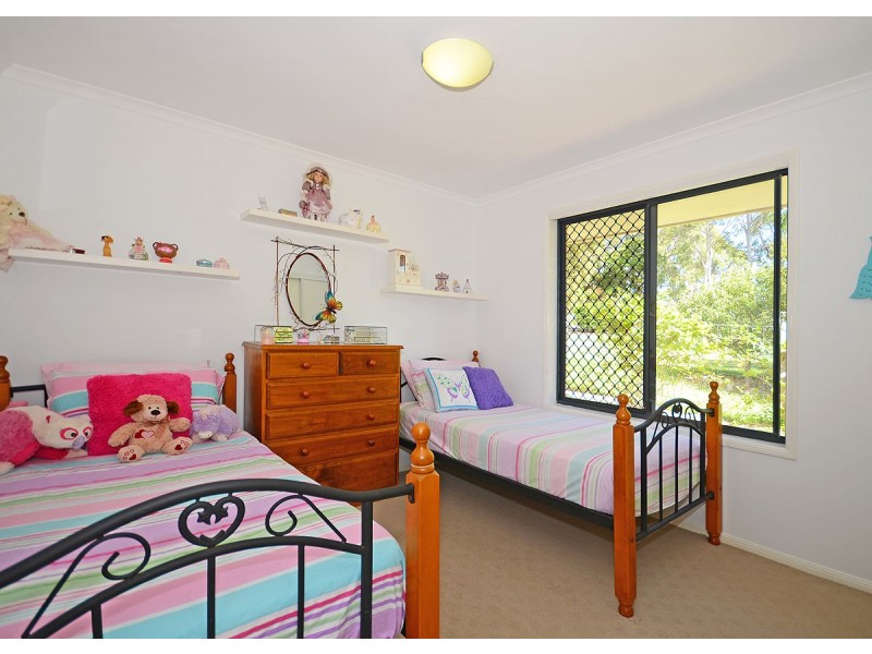 19 Beacon Road, Booral QLD 4655