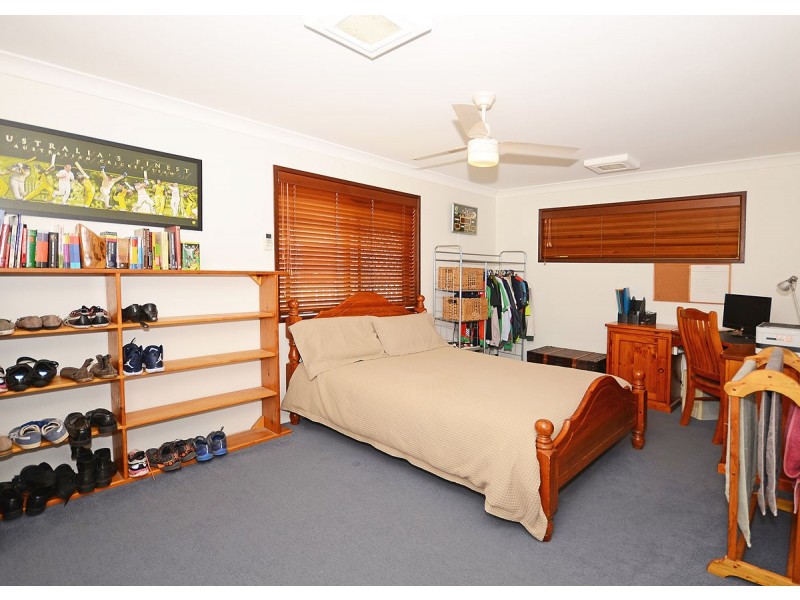 42 Ian Avenue, Kawungan QLD 4655