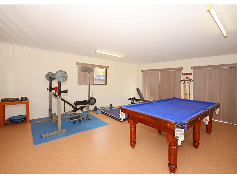 42 Ian Avenue, Kawungan QLD 4655