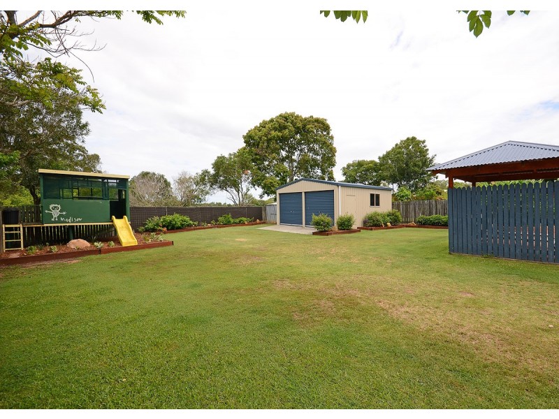 42 Ian Avenue, Kawungan QLD 4655