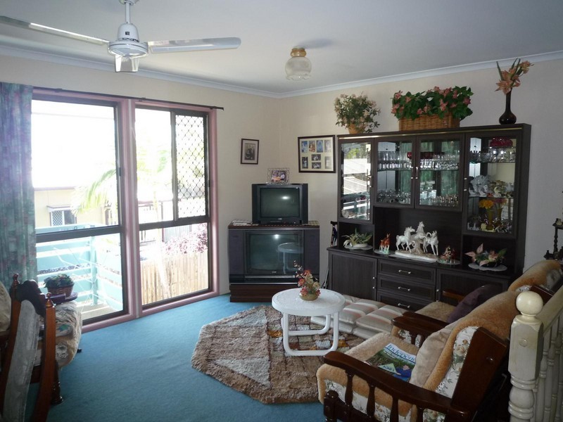 3/20 Cypress Street, Torquay QLD 4655