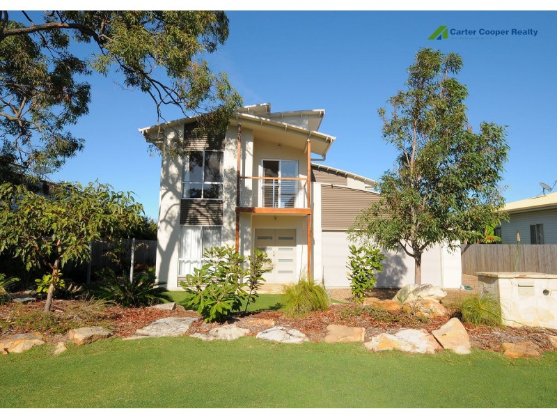 37 Miller Street, Urangan QLD 4655