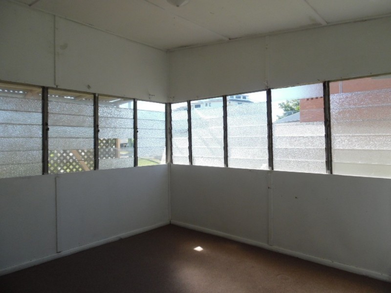 77 Cypress Street, Torquay QLD 4655
