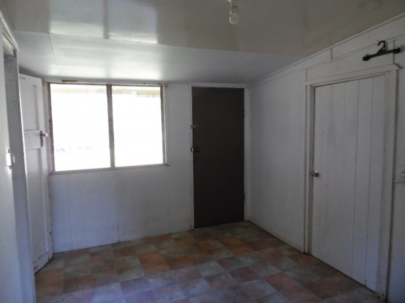 77 Cypress Street, Torquay QLD 4655