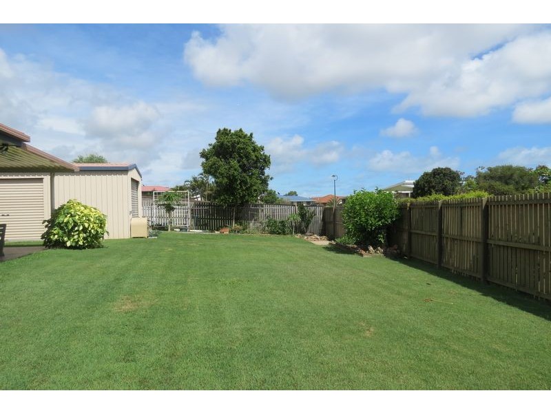 2 Queensbury Grove, Urraween QLD 4655