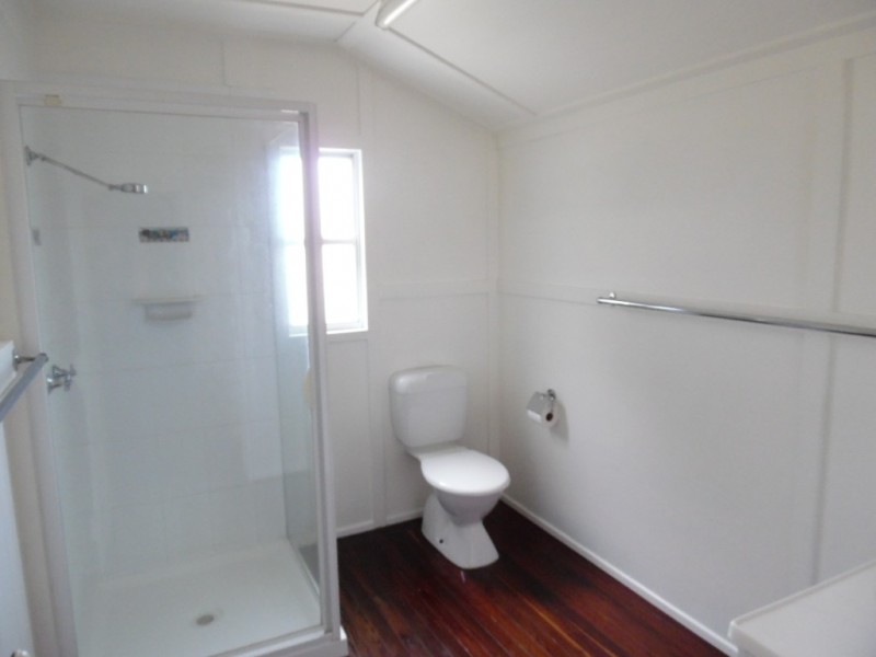 16 Scarborough Street, Scarness QLD 4655