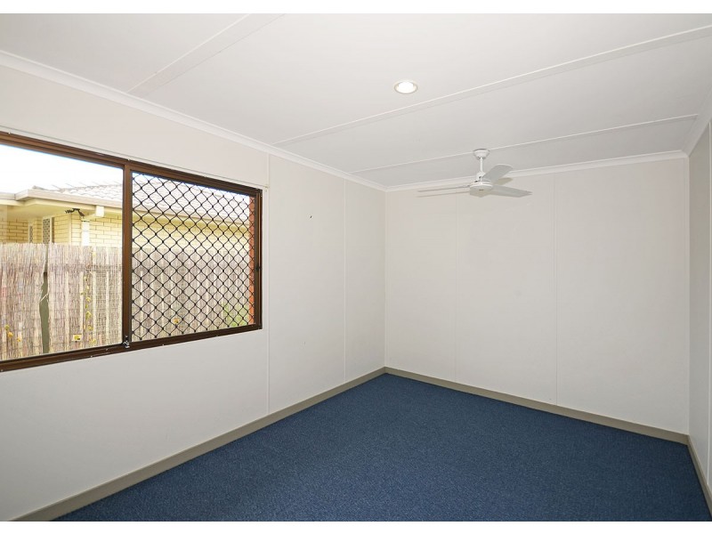 24 Kuruman Street, Scarness QLD 4655