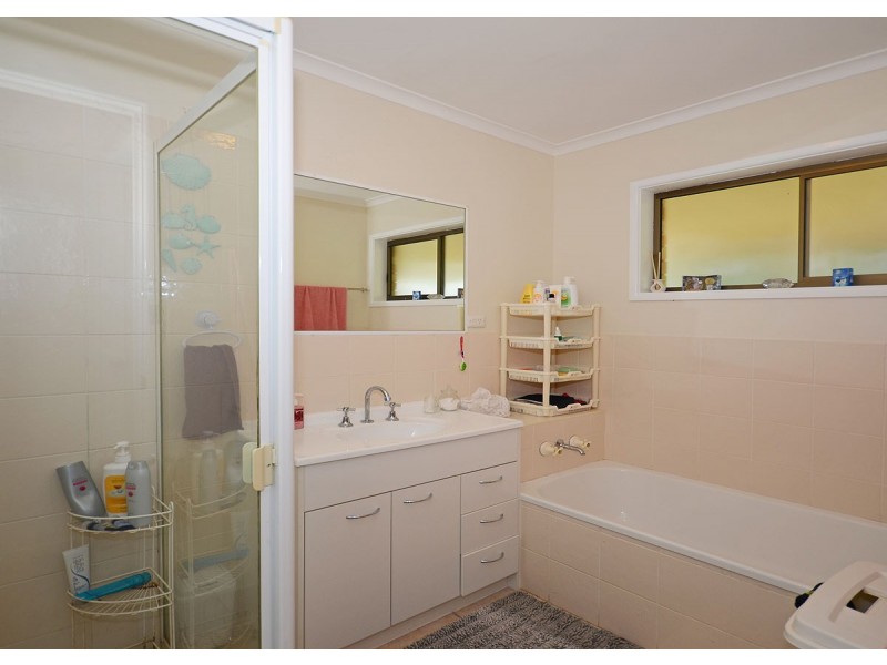 22 Kuruman Street, Scarness QLD 4655