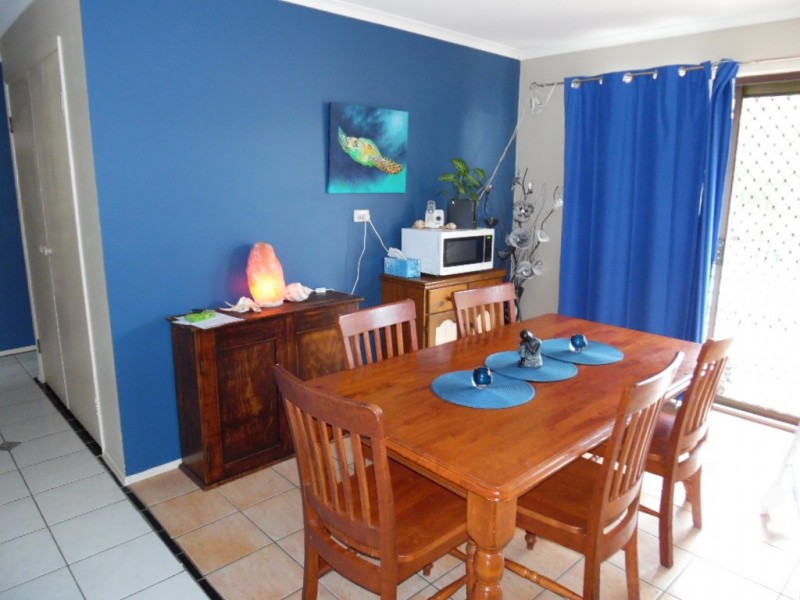 8 Melong Street, Scarness QLD 4655