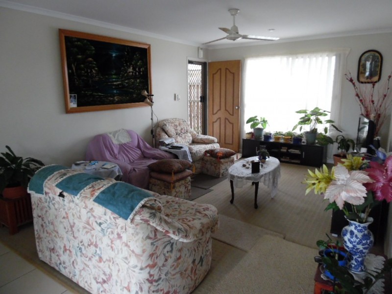 2/107 Nissen Street, Urraween QLD 4655