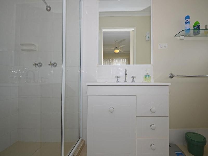 2/107 Nissen Street, Urraween QLD 4655