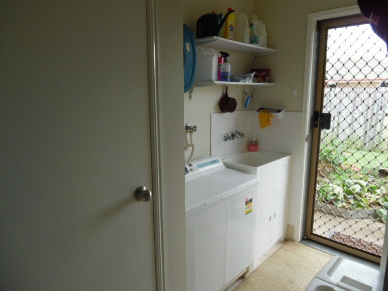 2/107 Nissen Street, Urraween QLD 4655