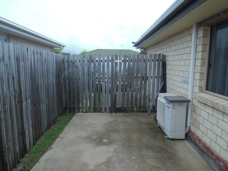 2/107 Nissen Street, Urraween QLD 4655