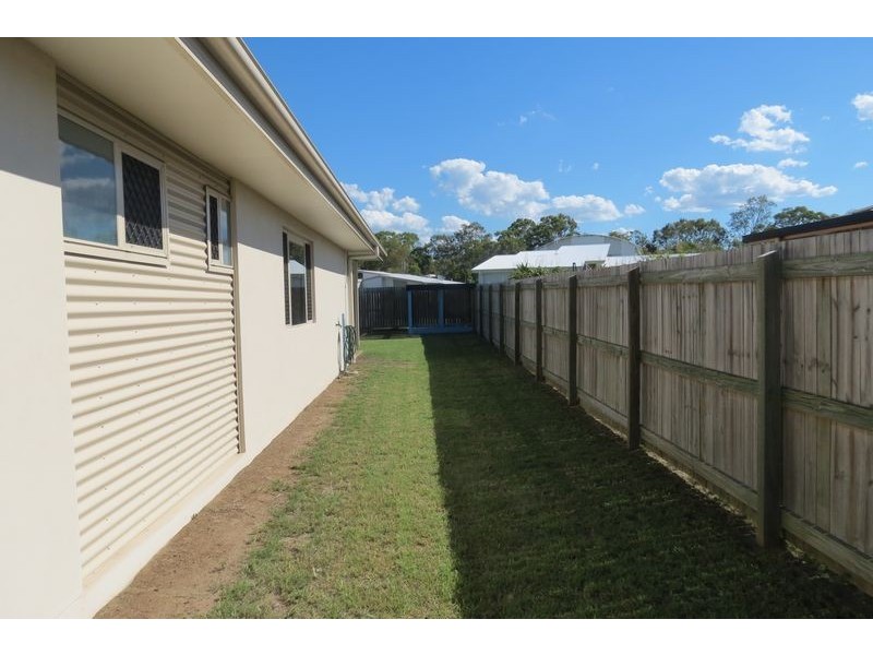17 Northshore Avenue, Toogoom QLD 4655