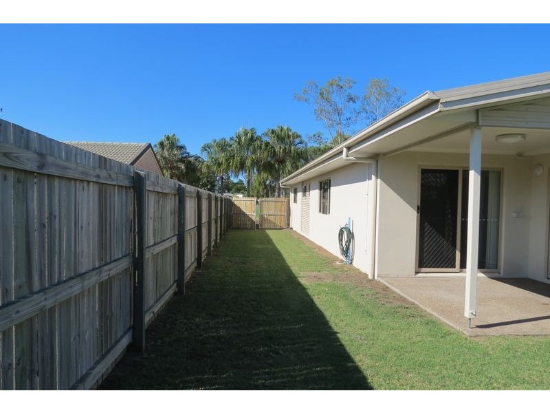 17 Northshore Avenue, Toogoom QLD 4655