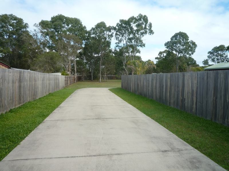 17 Southerden Street, Torquay QLD 4655