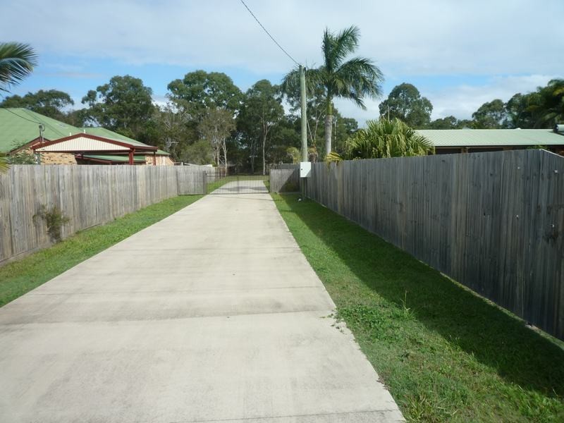 17 Southerden Street, Torquay QLD 4655