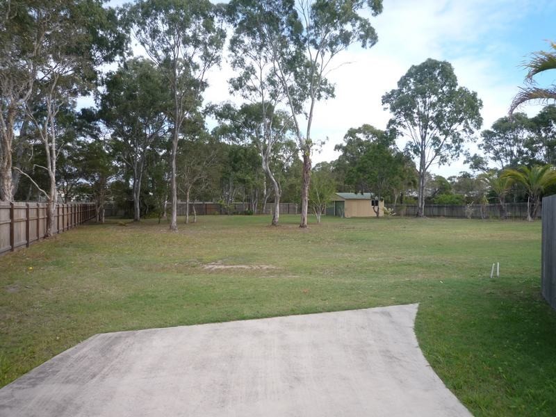 17 Southerden Street, Torquay QLD 4655