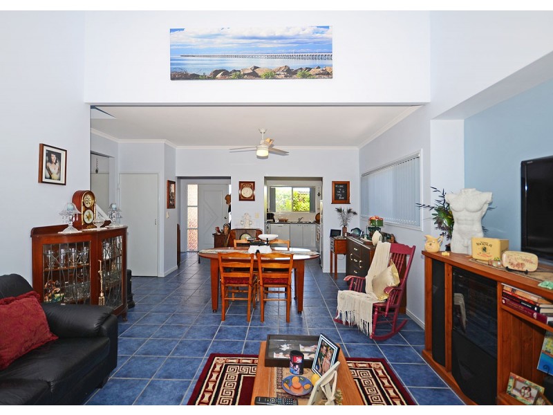 79, 34 Elizabeth Street, Urangan QLD 4655