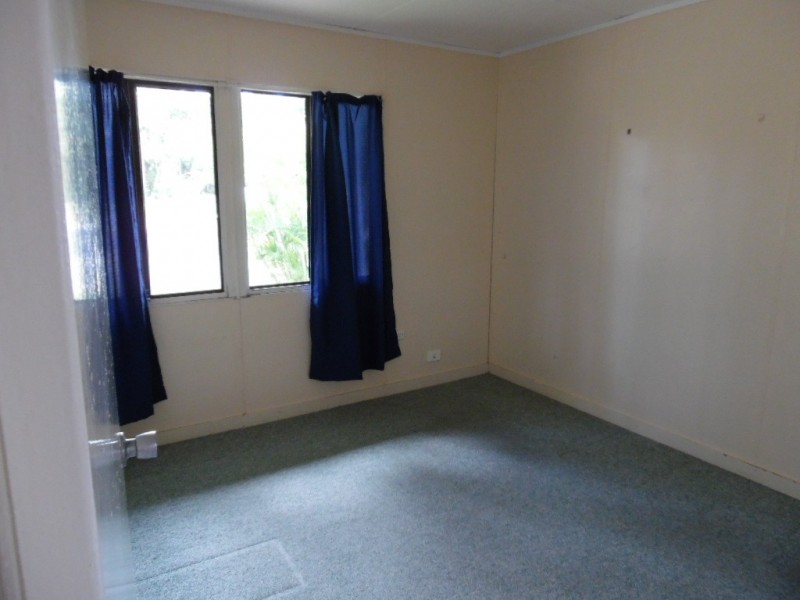 12 West Street, Torquay QLD 4655