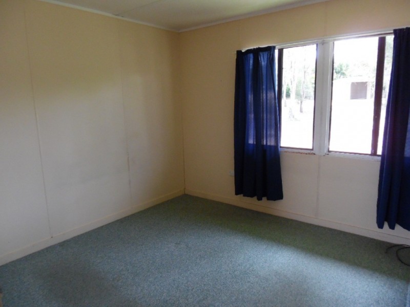 12 West Street, Torquay QLD 4655