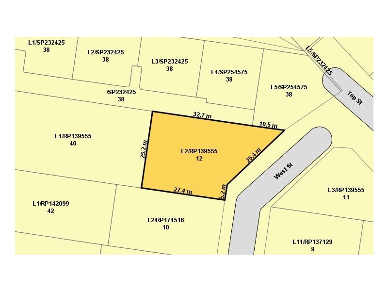 12 West Street, Torquay QLD 4655