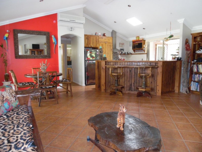 65 Scanlan Street, Sunshine Acres QLD 4655