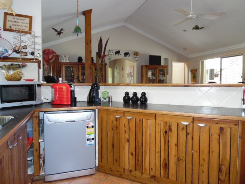 65 Scanlan Street, Sunshine Acres QLD 4655