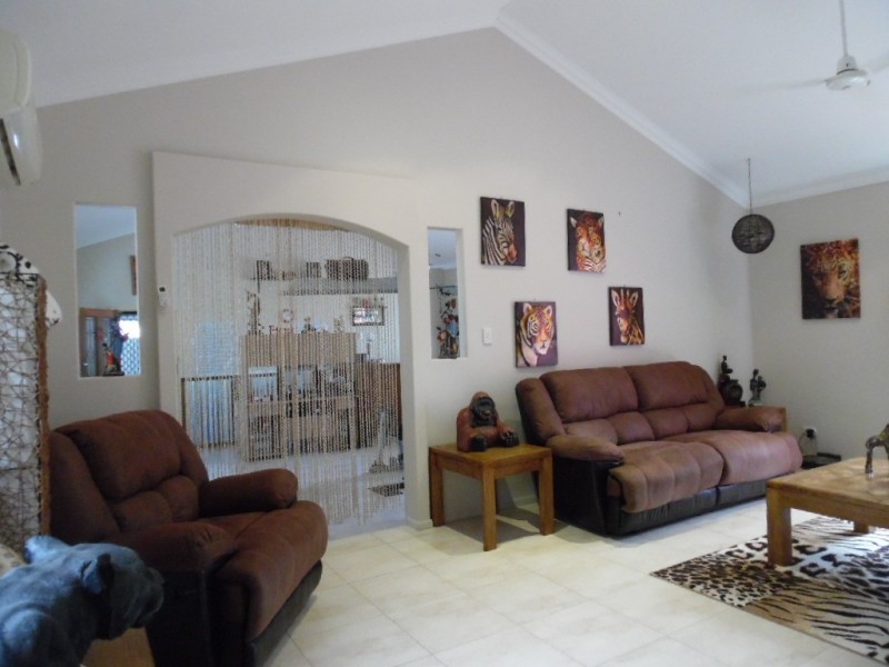 65 Scanlan Street, Sunshine Acres QLD 4655